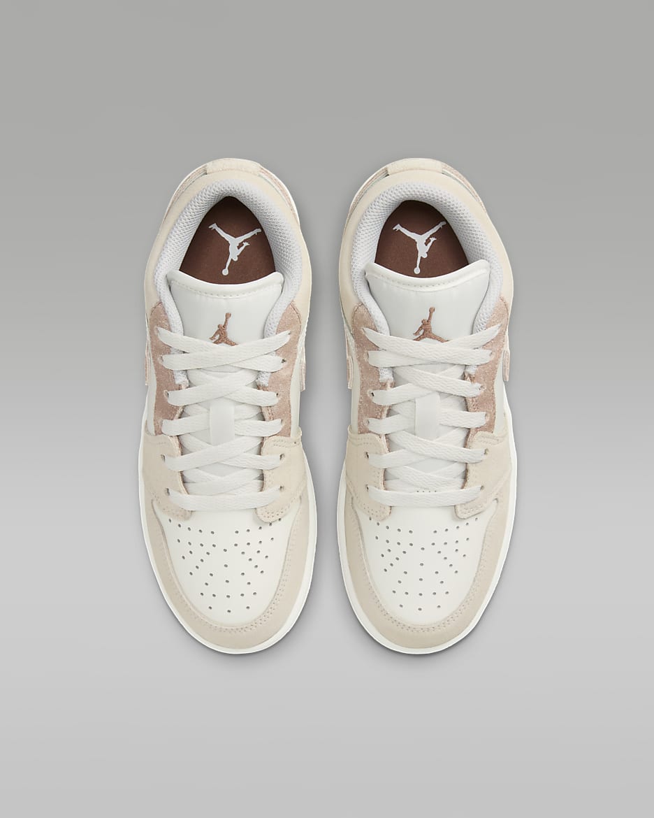 Air Jordan 1 Low SE Older Kids Shoes